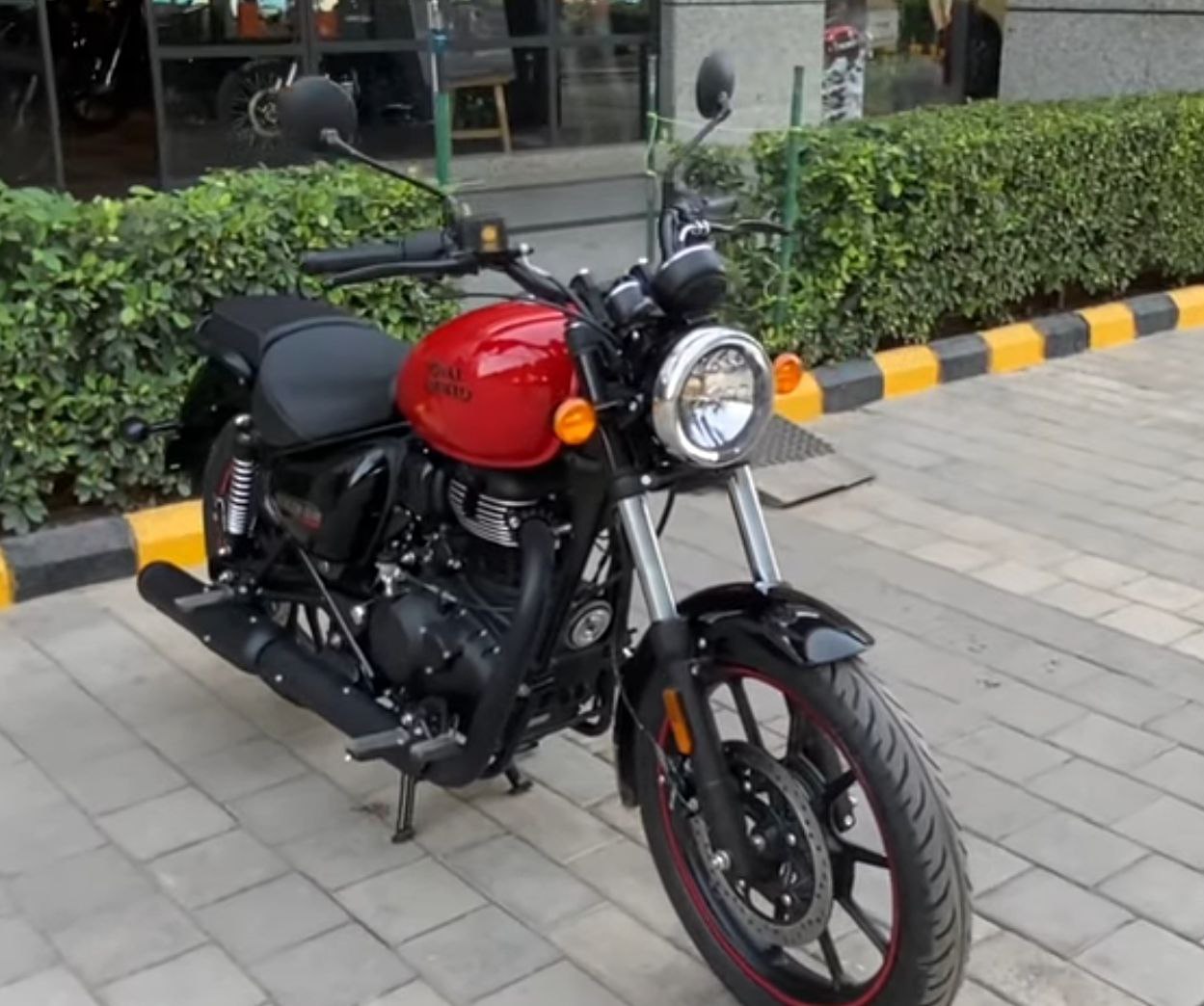 Royal enfield meteor 350